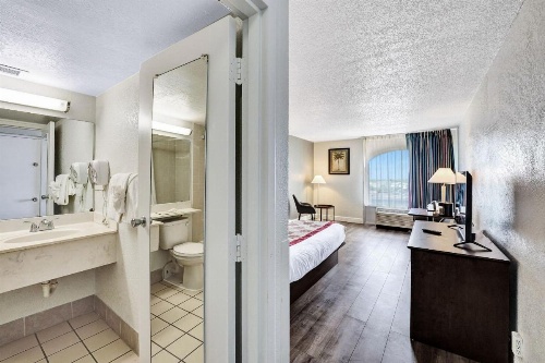 Plaza Hotel Fort Lauderdale image 20